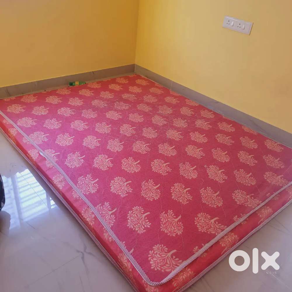 Mattress 1 year Old