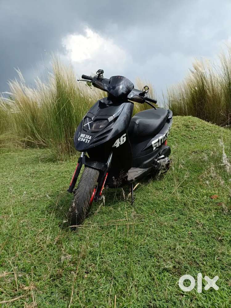 Aprilia sr150
