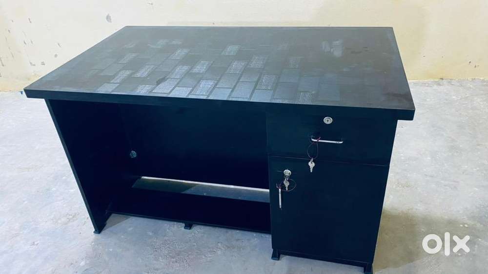 Mini boss table manufacturer at Macheswar