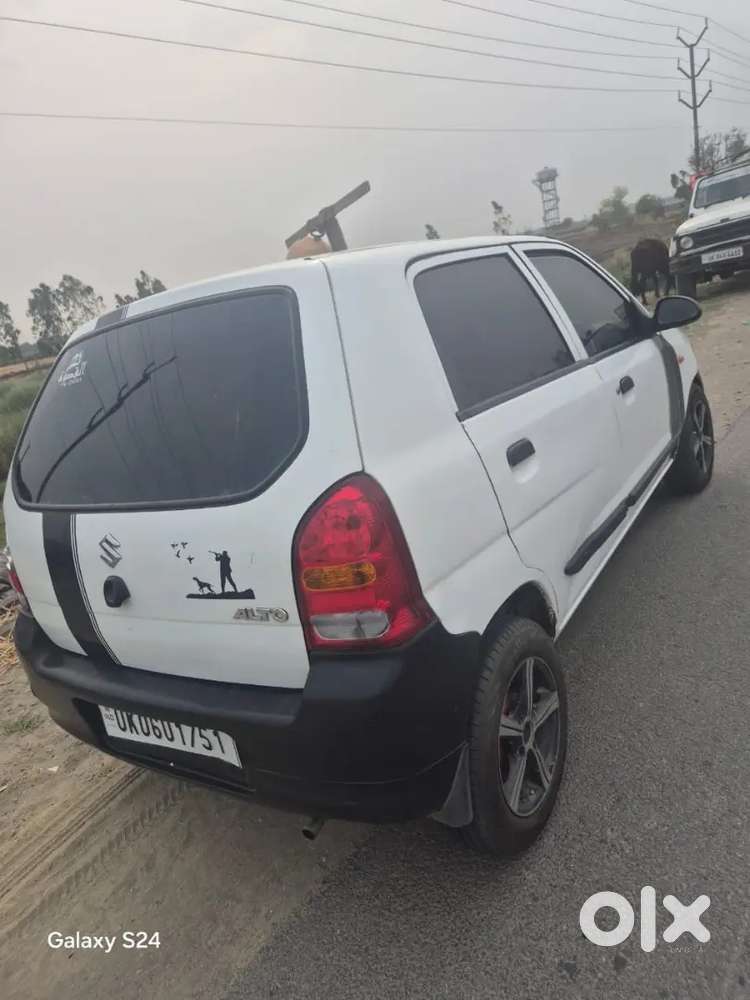 Bhai peso ki jarrurt h isliye sale kr rha hu