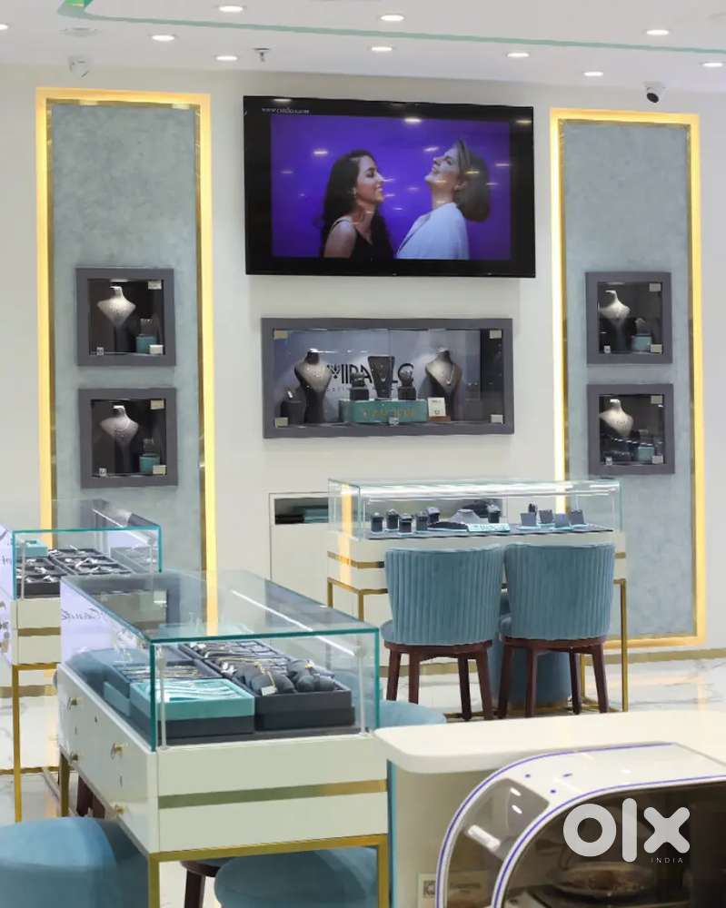 Need a good looking personal secretary only for girls