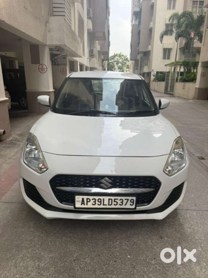 Maruti Suzuki Swift VXi + Manual, 2021, Petrol