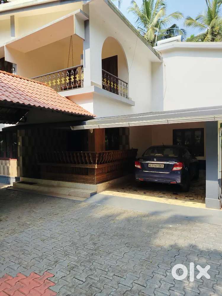 3 BHK House for rent near bala vihar & temples