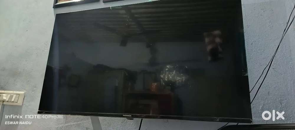 Led smart TV selling