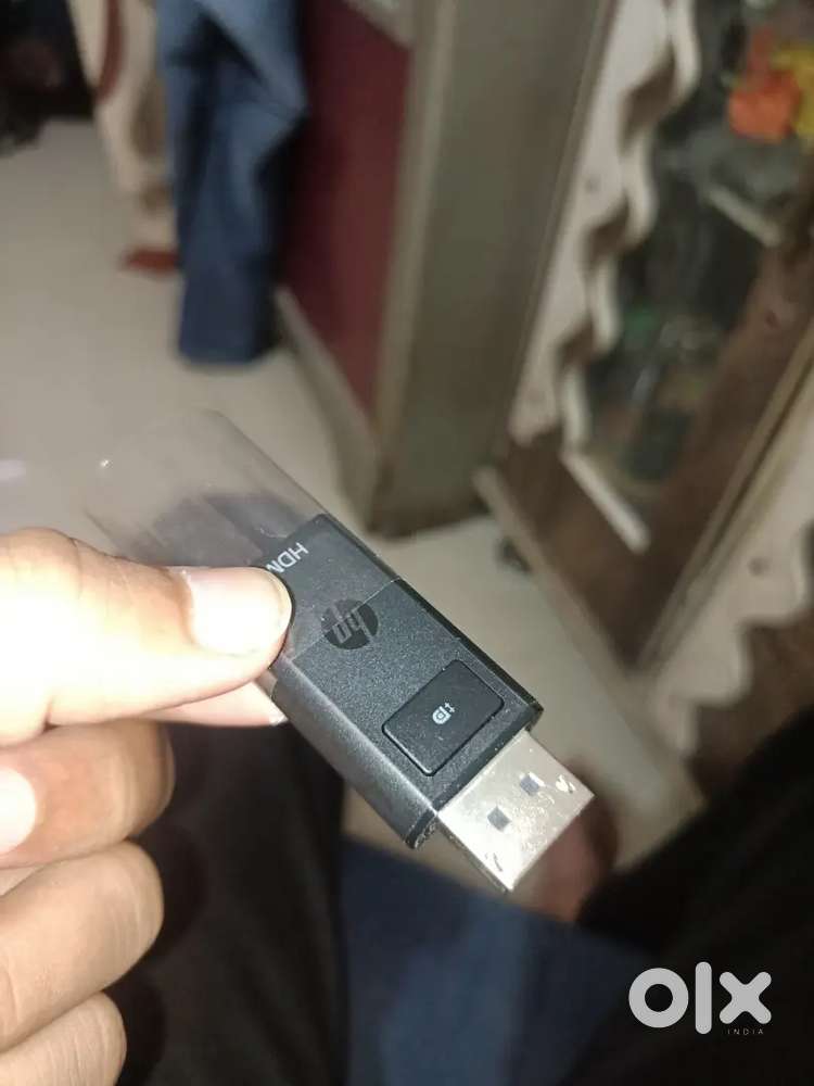 HP DisplayPort to HDMI 1.4 Adapter Converter