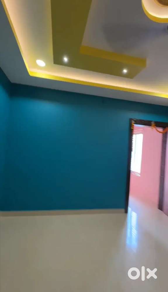 New 2bhk flat available near Hotel redison blue.rent 16000