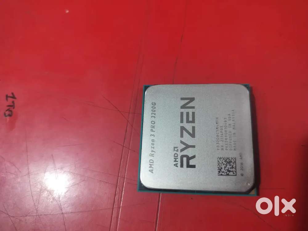 Amd Ryzen 3 pro 3200G processor perfect working and new looking