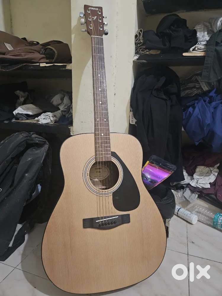 Yamaha F280 Acoustic Guitar – Natural Finish