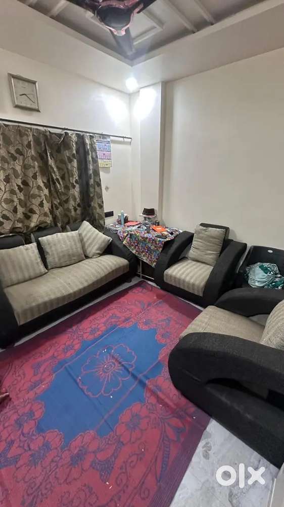 Comfortable sofa set in excellent condition