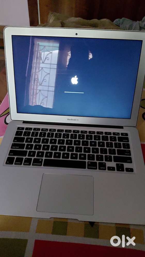 Apple Macbook Air