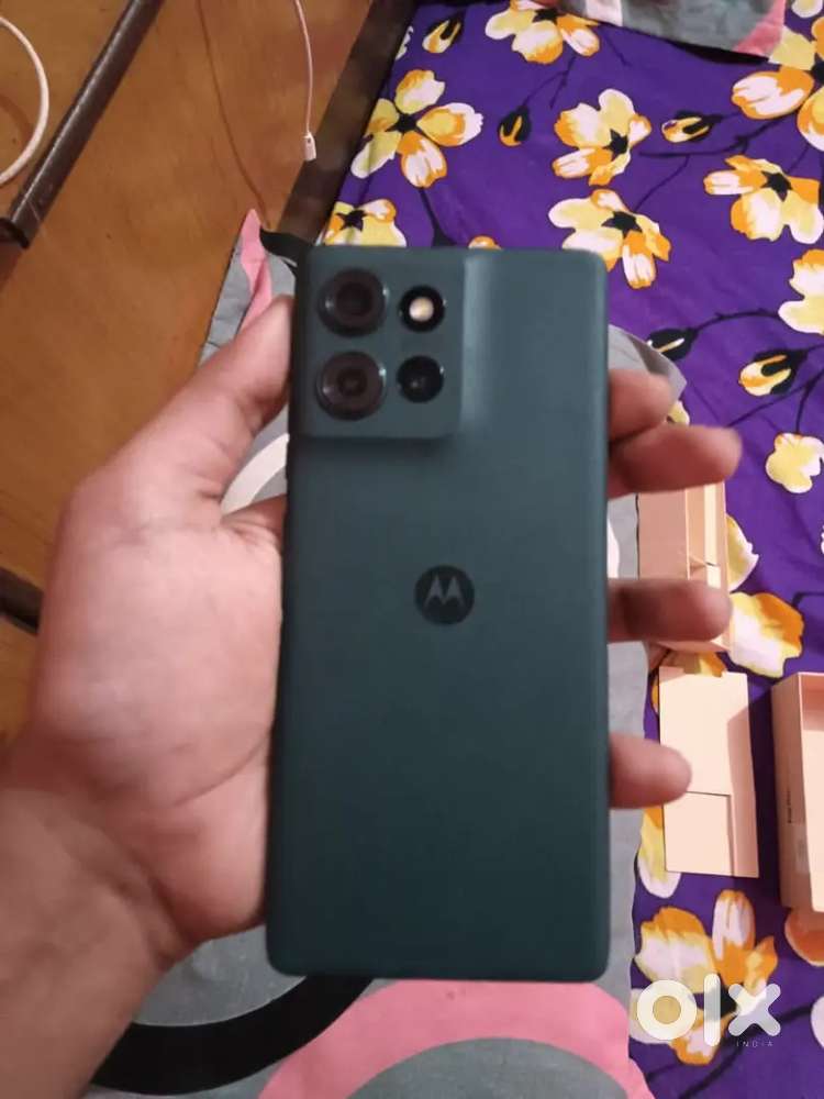 Moto edge 50 with charger and box newly condition