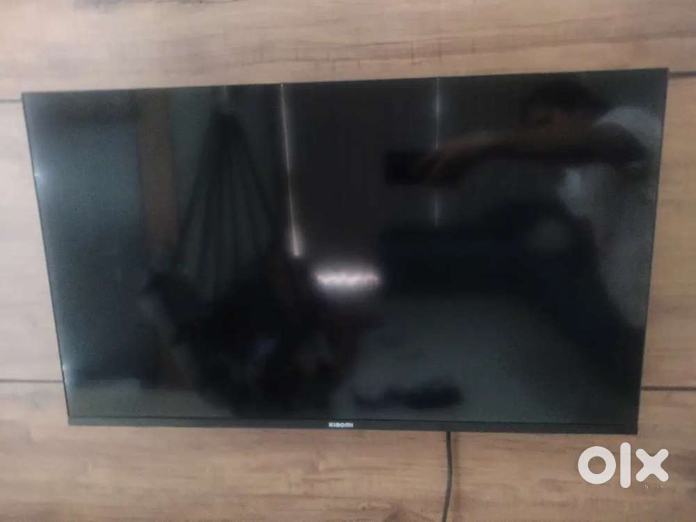 Xiaomi tv - 2024 model, 1 year old tv, still 1 yr insurance,