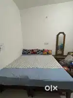 Double bed with mattress without box