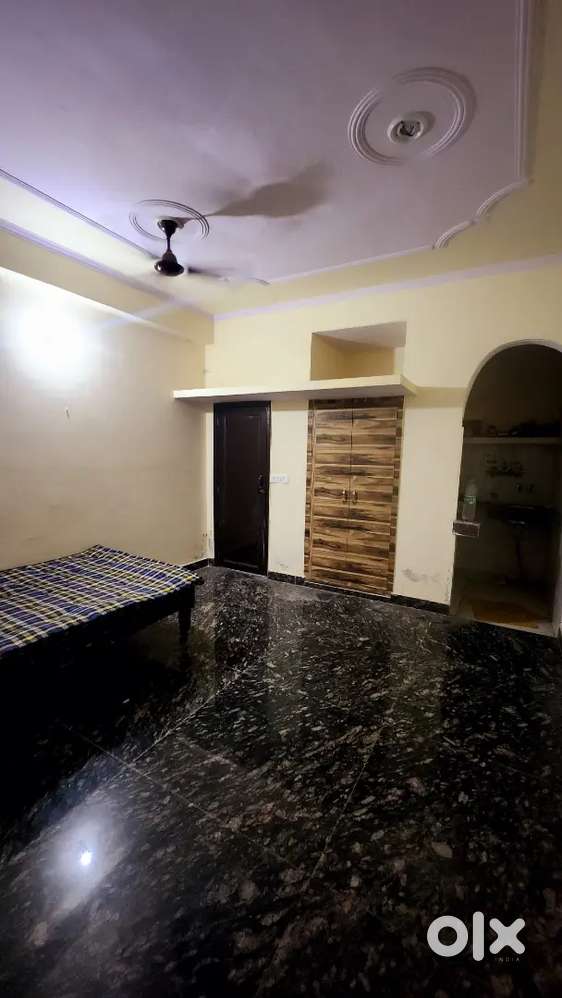 1Room set semi furnished with bed Almira nearby metro station