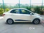2015 Hyundai Xcent (Petrol, Manual) in excellent condition