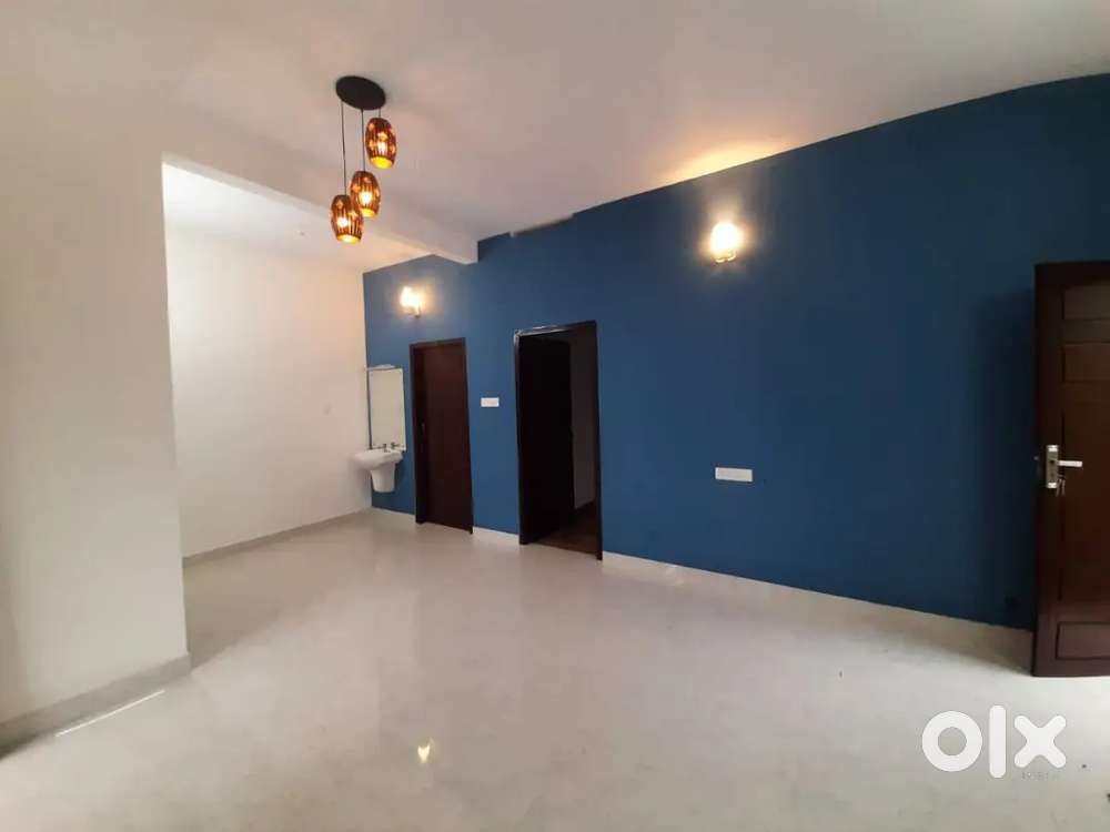 Venpalavattom Anayara Upstair 2Bhk New House.. Employee Family Only..