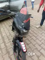 दूसरी गाड़ी लेना है इसलिए बेचना है