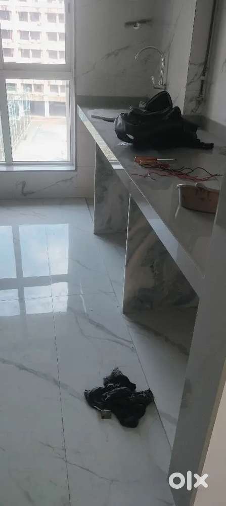 2 BHK,610 carpet 1car parking unfurnished flat in Borivali East