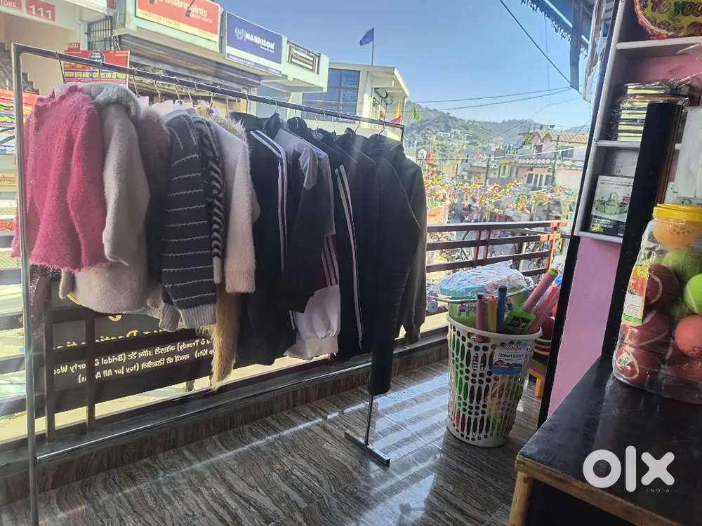 Cosmetic Shop For Sale
&Ready Shop For Salwith feetinge .