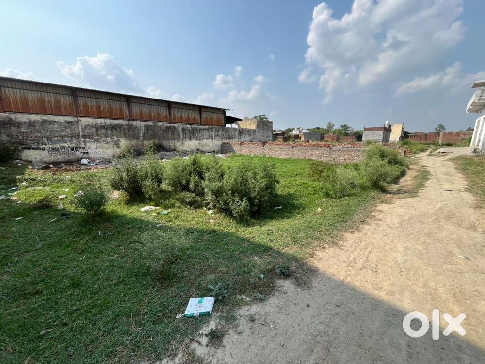 206 gaz ZA plot Rampur garden se laga hua