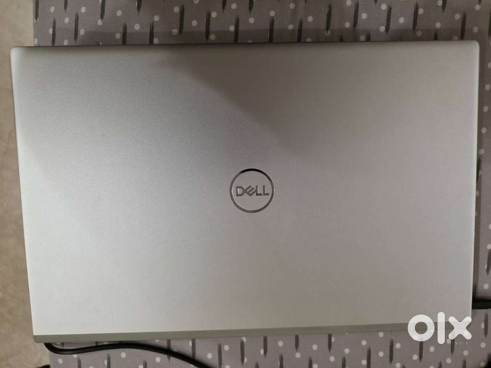 Dell Inspiron 15 5000 Intel i5 8GB RAM 512GB Hard Drive - Silver
