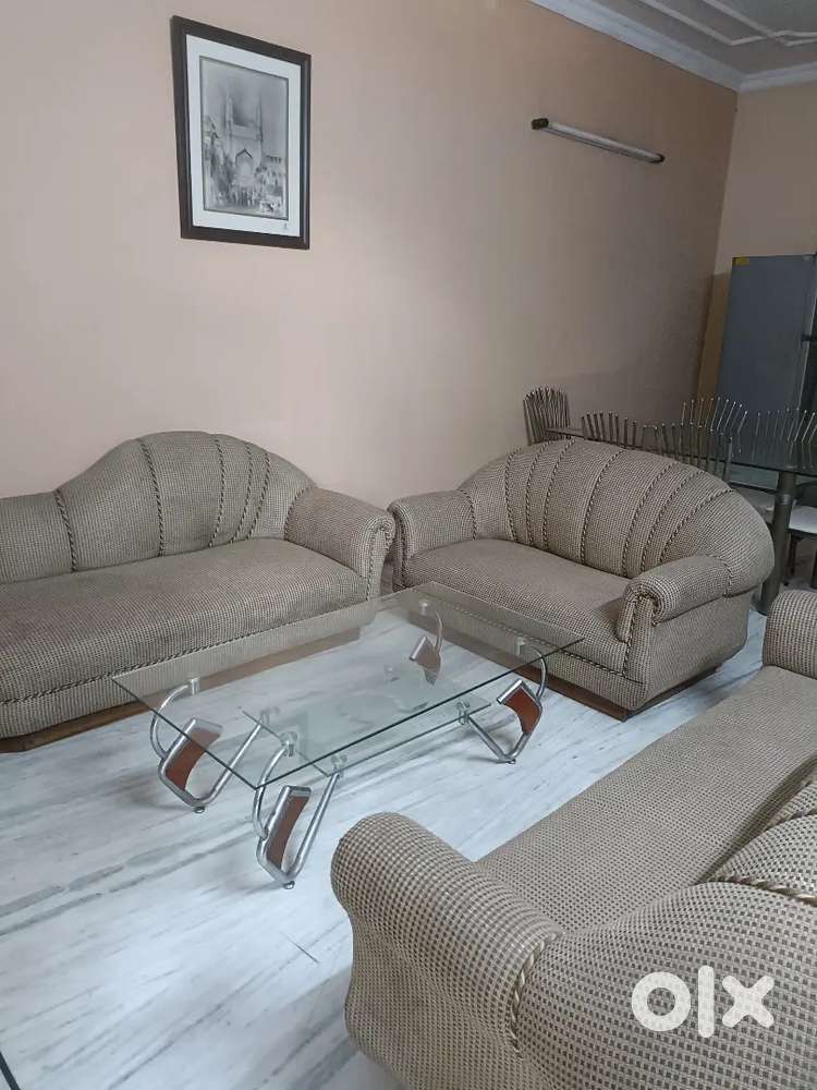 Fully furnished 2 nd floor