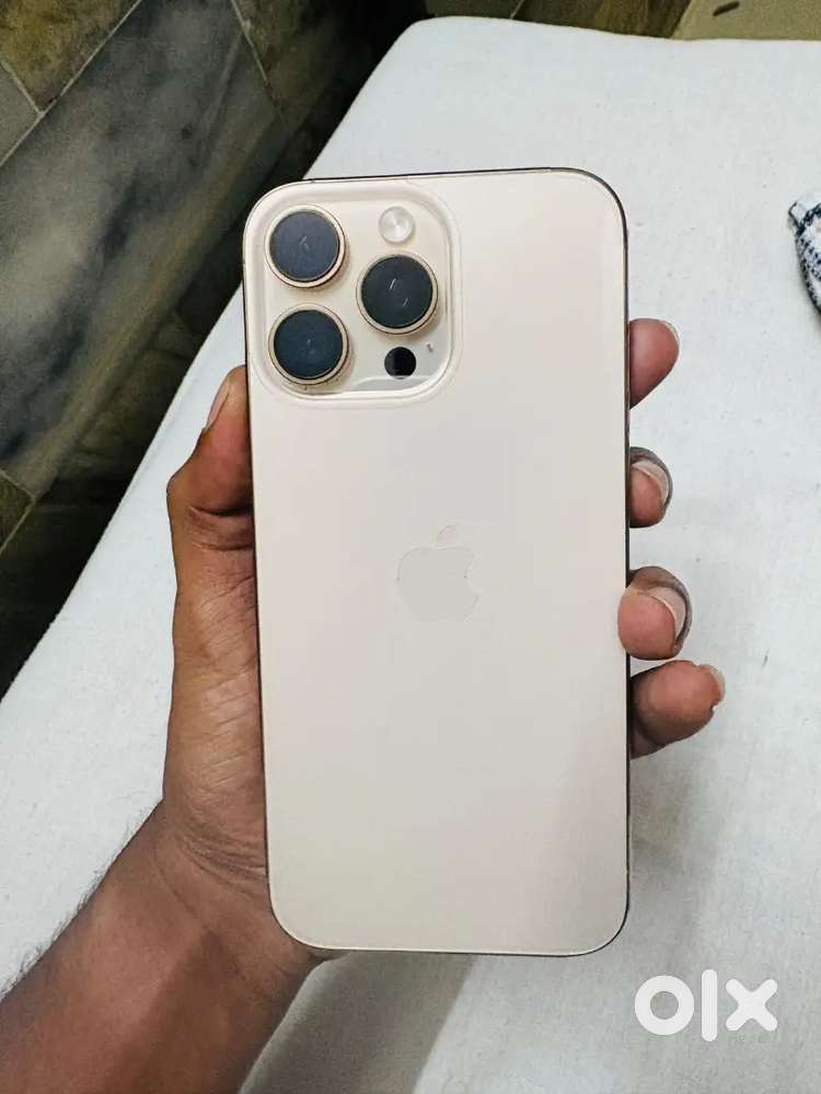 Iphone 16 pro max (256gb) 2 months warranty remaining