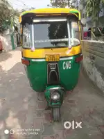 Bajaj RE cng in excellent conditions
