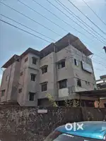 Commercial building for sale in prime location