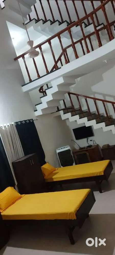 All companies bus stay here pg accomodation