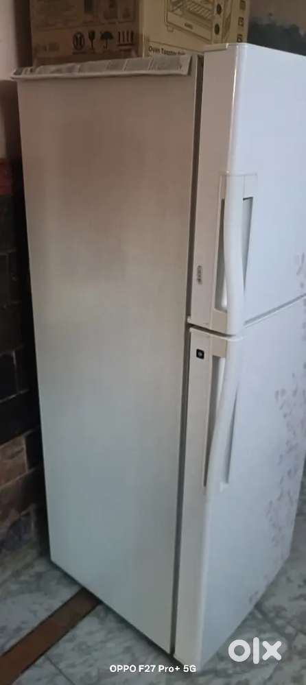Selling Whirlpool fridge double door