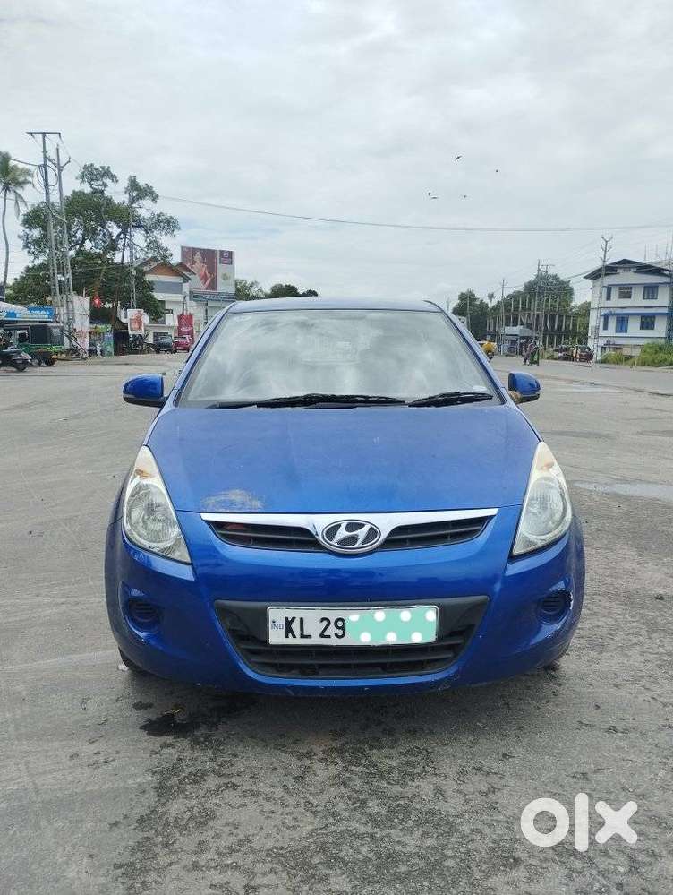 Hyundai i20 2010-2012 1.2 Sportz, 2011, Petrol