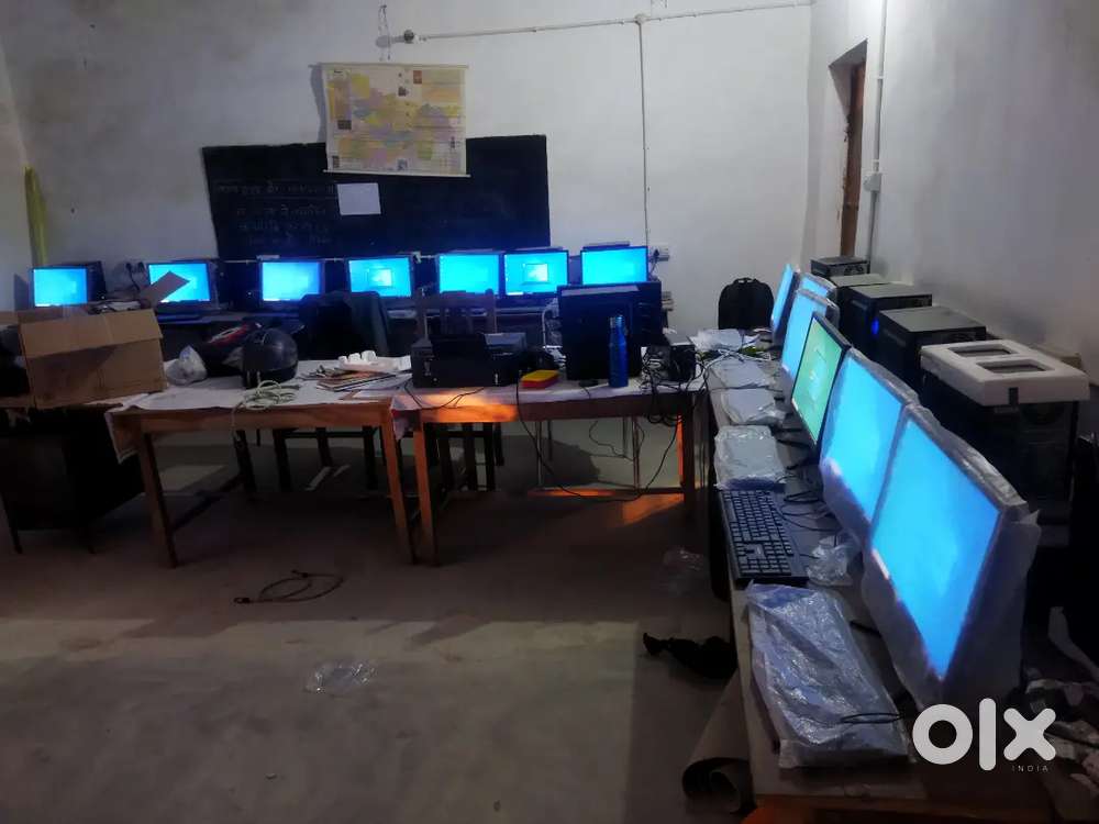 Desktop computer @5999 only with 6 month warranty