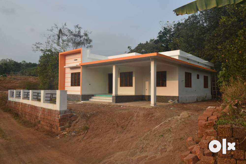 11 cent land with 1700 sq.ft house at ulikkal, iritty