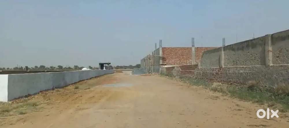 200 Gaz Plot Near Jewar Airport