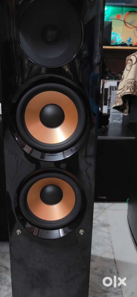 Soundbar and tower speakers