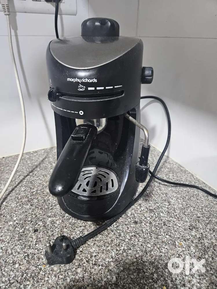 Morphy Richards

Europa Espresso / Cappuccino 4 Cups Coffee Maker