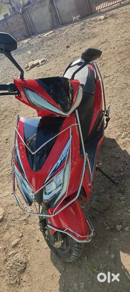 1 month old only battery 3 year warranty and service 1 year free new