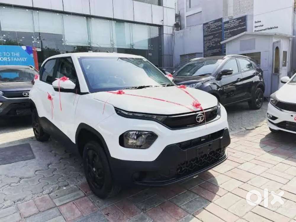 With Driver or Self-Drive, Pay Per KM basis