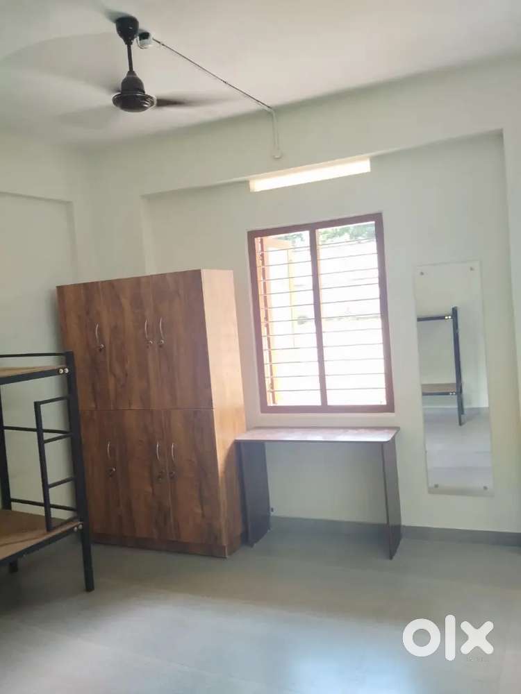 She Home Ladies Hostel