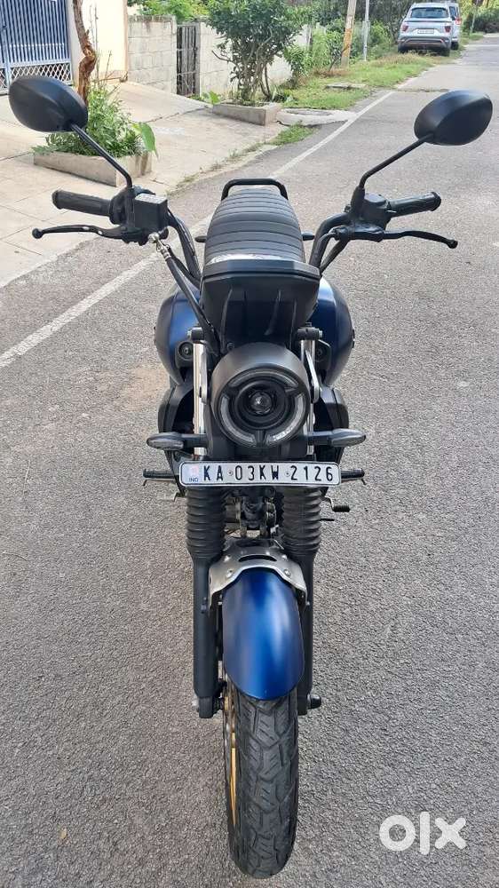 Yamaha FZ-X for sale. 2024 Model driven 11000 kms. First Owner.