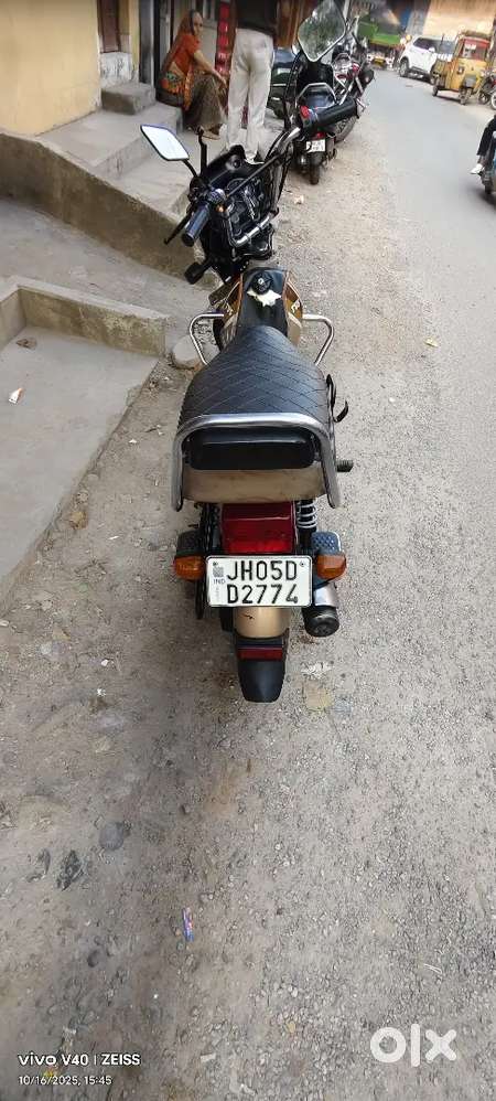 Good condition new bike's parchees Mony Short