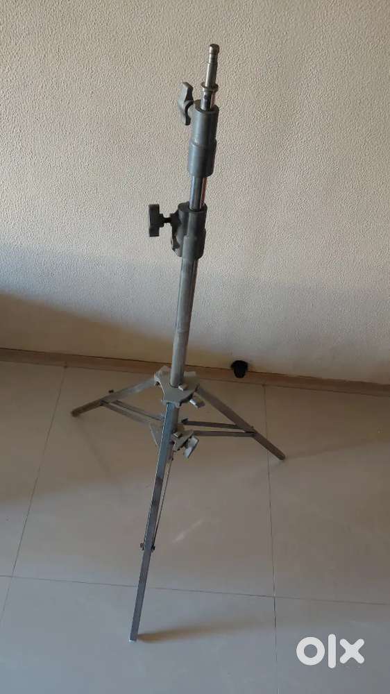 Light stand