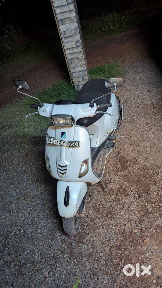 Vespa SXL 125