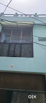 तानसेन नगर के पास स्थित न्यू सकेत नगर में 520 वर्ग फुट पर निर्मित तीन