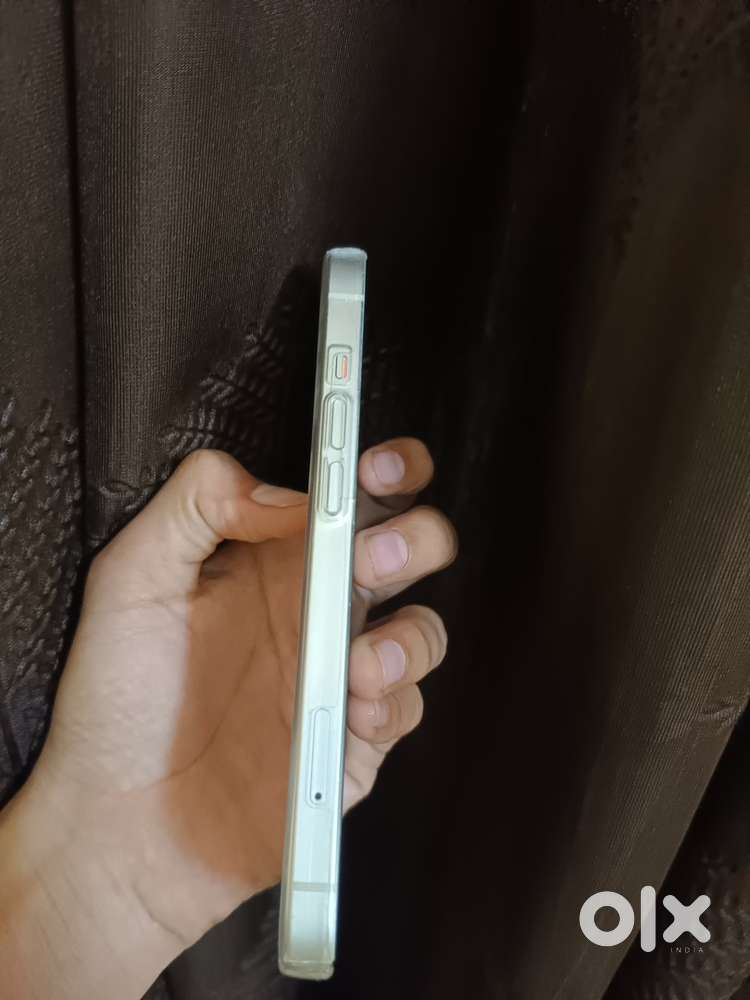 iPhone 13 mobile