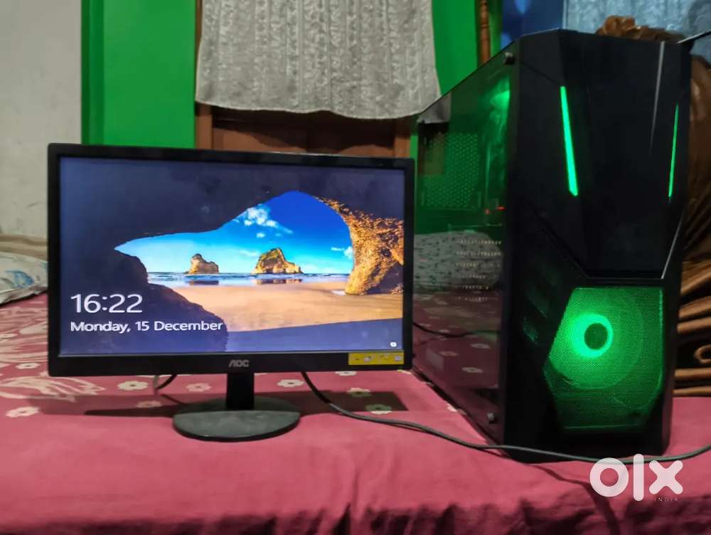 Desktop Gygabyte Gaming Motherboard i3 Processor, 12Gb Ram Full Set