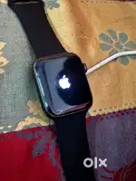 Apple watch se2 Good condition