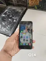 I phone se 64gb charger bil box available all prt working A1 condition
