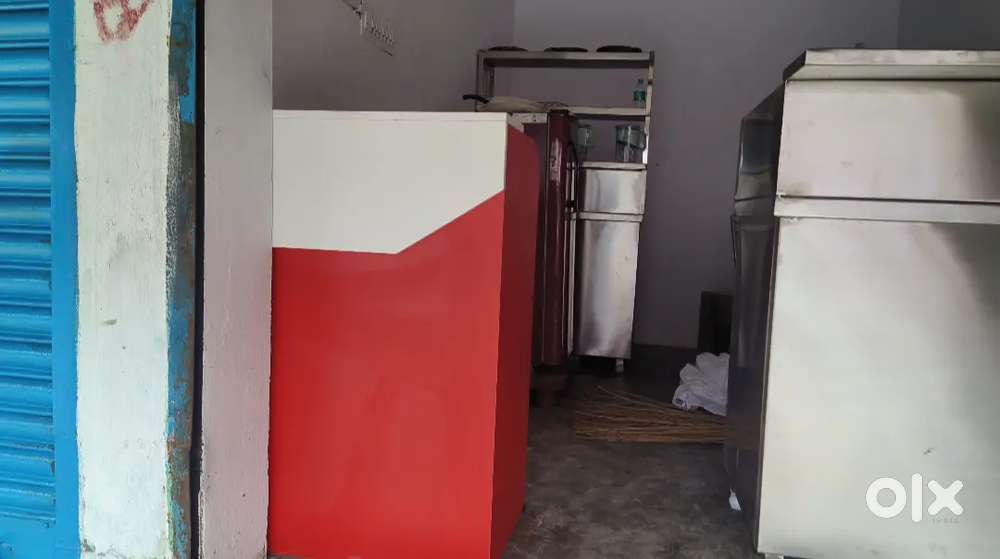 Tea Master and Juice Master, Helper required.